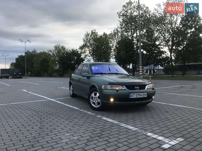 Лифтбек Opel Vectra 1999 в Коломые