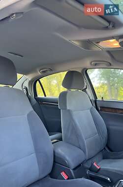 Седан Opel Vectra 2005 в 