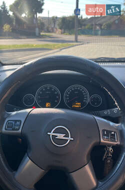 Седан Opel Vectra 2005 в 