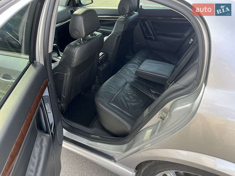Седан Opel Vectra 2004 в Києві