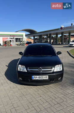Седан Opel Vectra 2005 в 