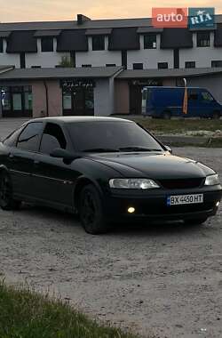 Ліфтбек Opel Vectra 1999 в Кременці