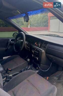 Лифтбек Opel Vectra 1999 в 