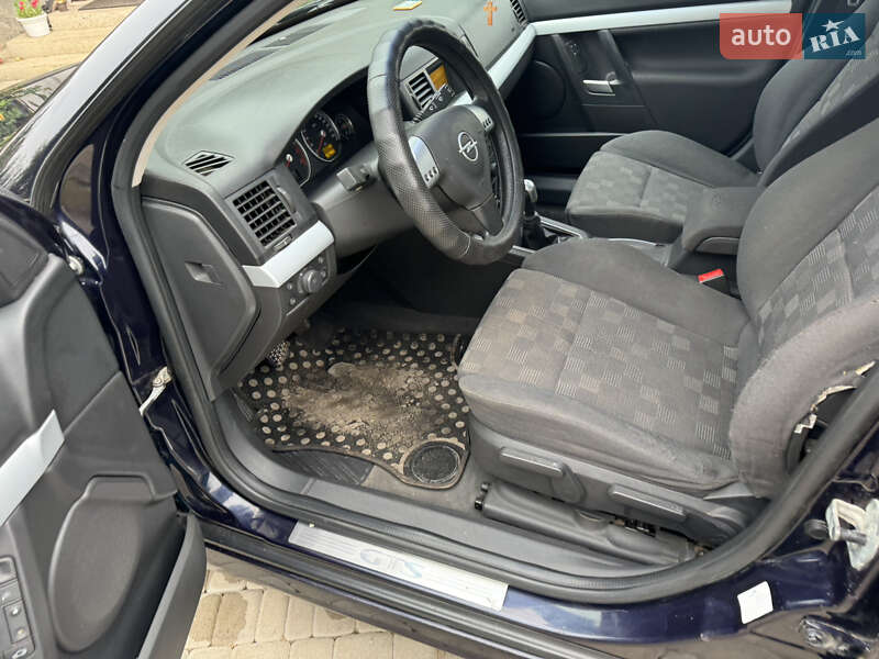 Ліфтбек Opel Vectra 2003 в Тернополі