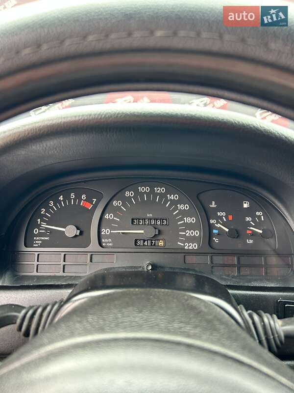 Седан Opel Vectra 1991 в Сумах