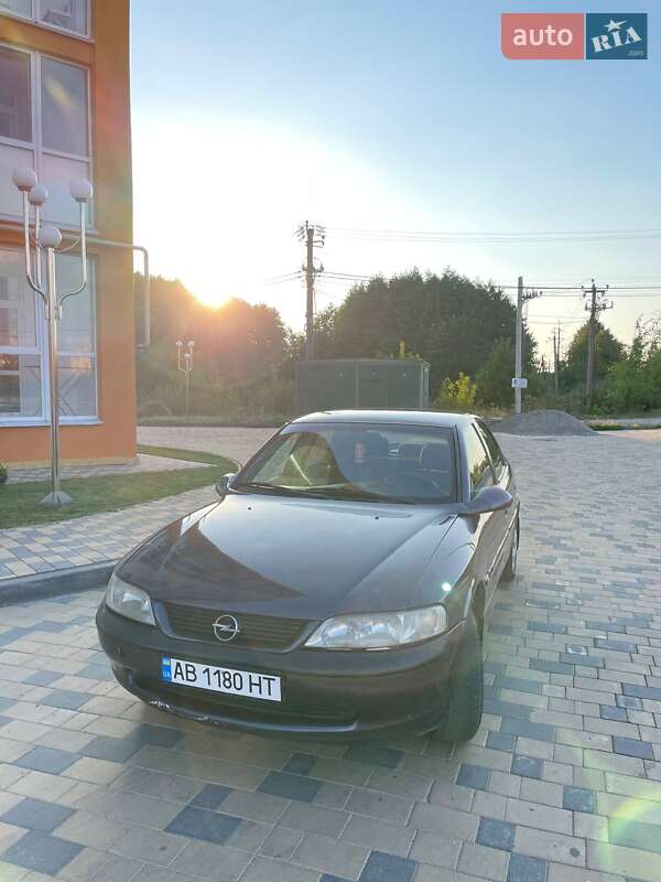Седан Opel Vectra 1996 в Виннице