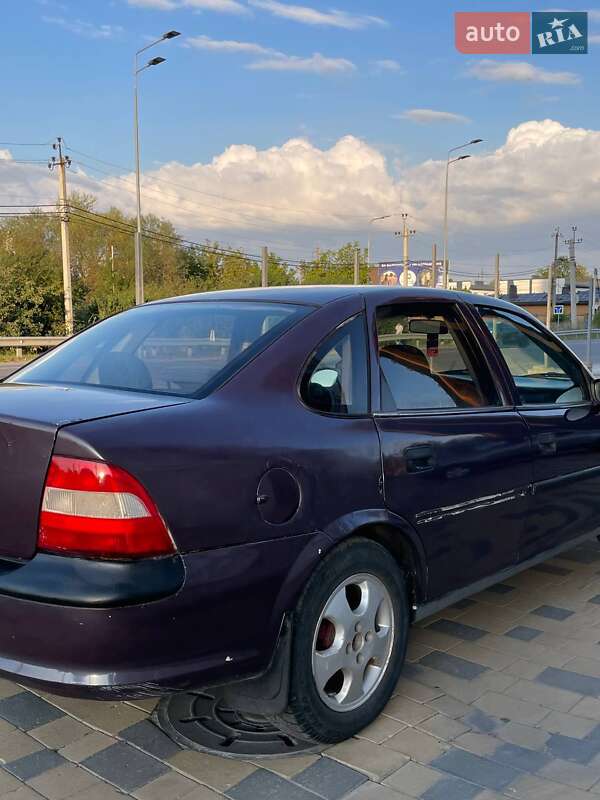 Седан Opel Vectra 1996 в Виннице