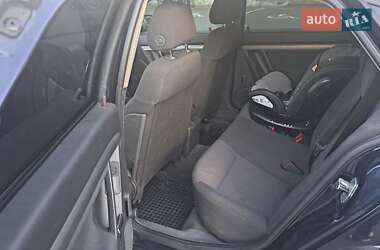Лифтбек Opel Vectra 2006 в 