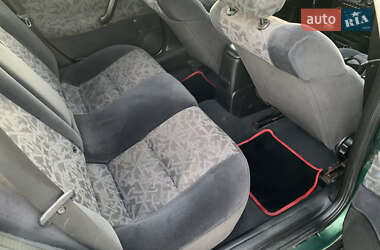 Седан Opel Vectra 1996 в 