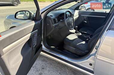 Седан Opel Vectra 2006 в 