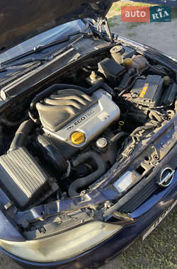 Универсал Opel Vectra 1998 в 