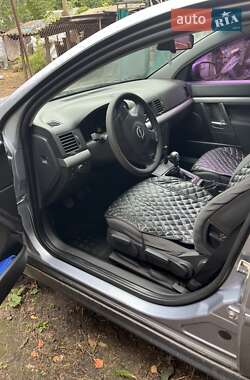 Седан Opel Vectra 2003 в  фото 8 Седан Opel Vectra 2003 в