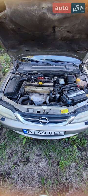 Седан Opel Vectra 1996 в Полтаве