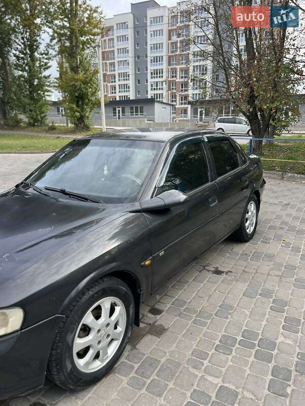 Седан Opel Vectra 1997 в Тернополе