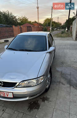 Седан Opel Vectra 2001 в Змиеве