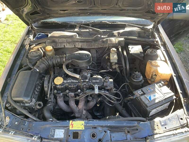 Седан Opel Vectra 1991 в Ужгороде