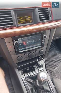 Седан Opel Vectra 2003 в 