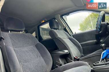 Лифтбек Opel Vectra 2000 в 