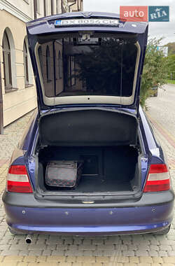 Лифтбек Opel Vectra 1997 в 