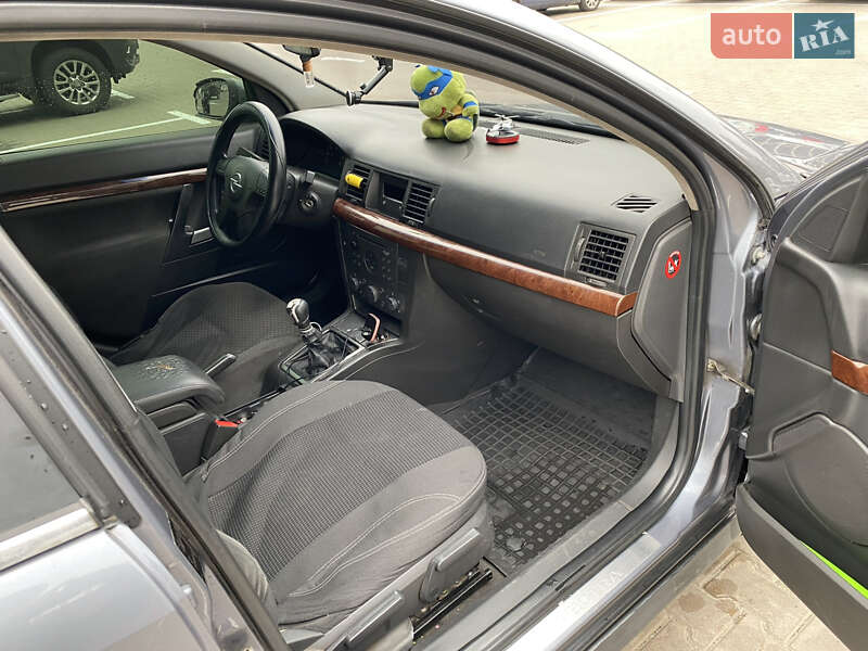 Седан Opel Vectra 2003 в Києві