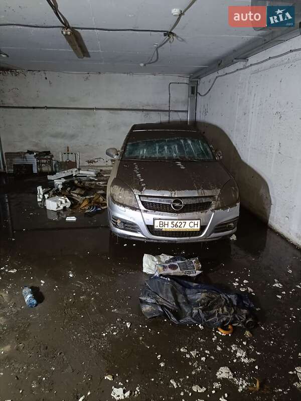 Седан Opel Vectra 2008 в 