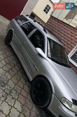 Универсал Opel Vectra 2000 в Киеве