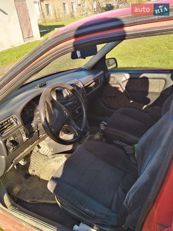 Седан Opel Vectra 1992 в Ананьеве