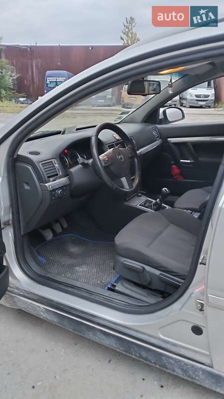 Универсал Opel Vectra 2006 в Тернополе