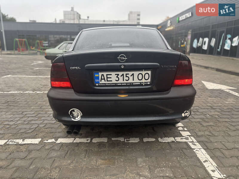 Седан Opel Vectra 1998 в Кривом Роге