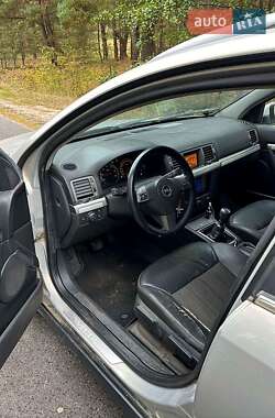 Универсал Opel Vectra 2008 в 