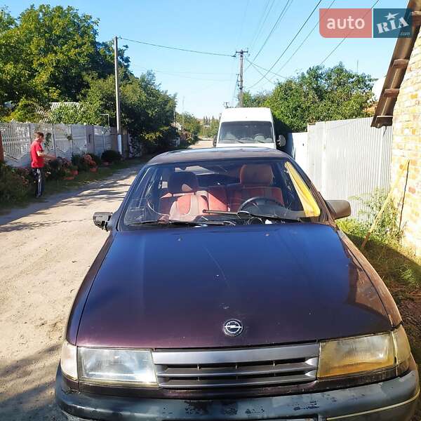 Седан Opel Vectra 1991 в Конотопі фото 2 Седан Opel Vectra 1991 в Конотопі