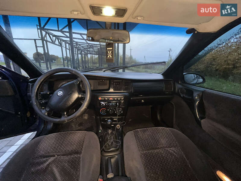 Седан Opel Vectra 1996 в Луцке