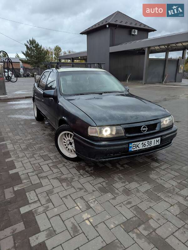 Лифтбек Opel Vectra 1994 в Ровно фото 5 Лифтбек Opel Vectra 1994 в Ровно