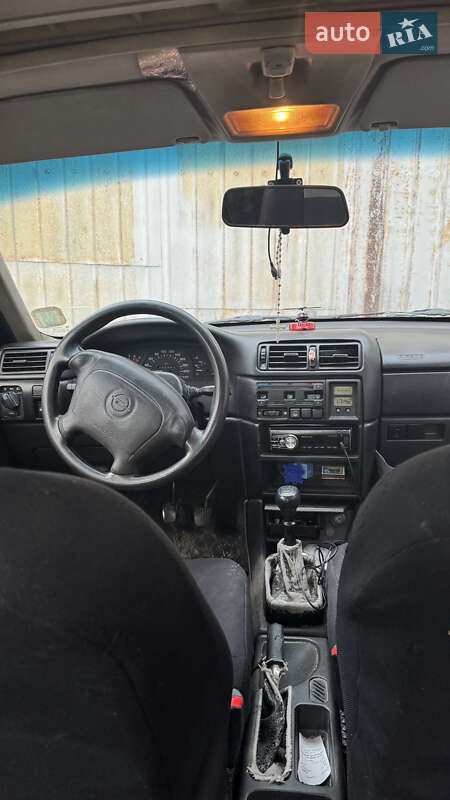 Седан Opel Vectra 1995 в Львове