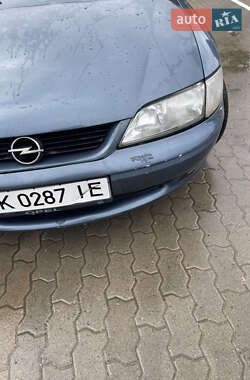 Седан Opel Vectra 1998 в 