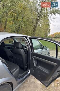Седан Opel Vectra 2007 в 