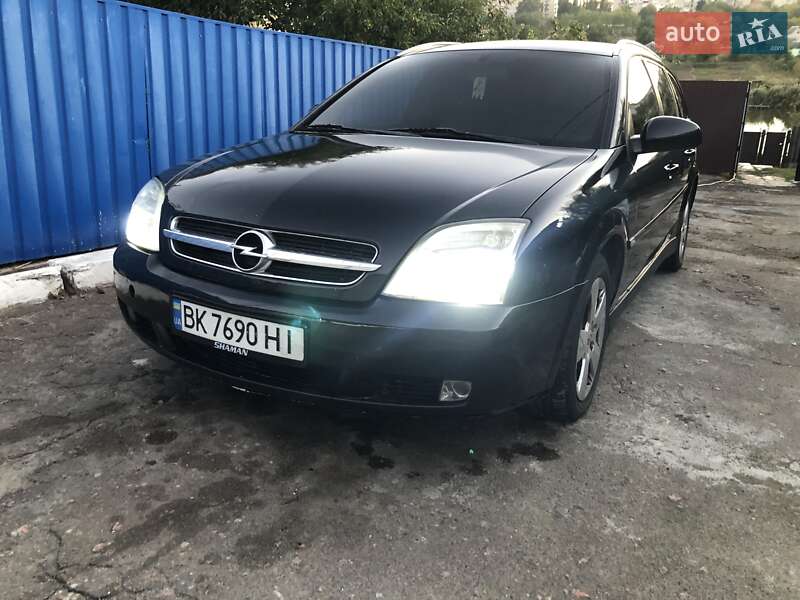 Универсал Opel Vectra 2004 в Смолином