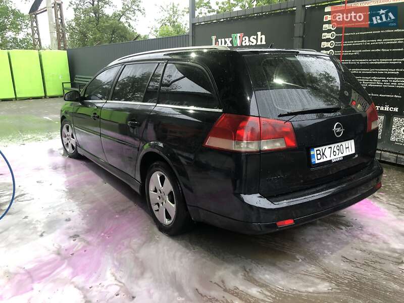 Универсал Opel Vectra 2004 в Смолином