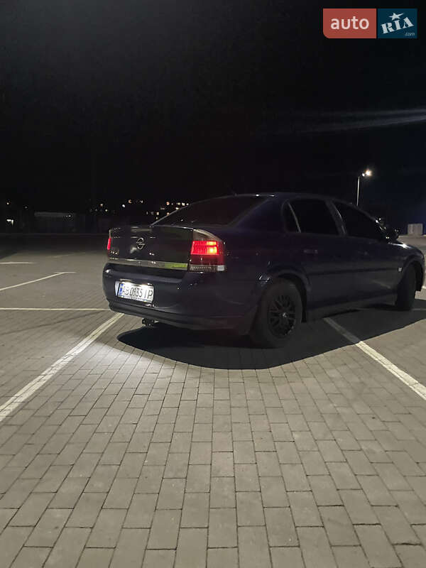 Седан Opel Vectra 2004 в Черкассах