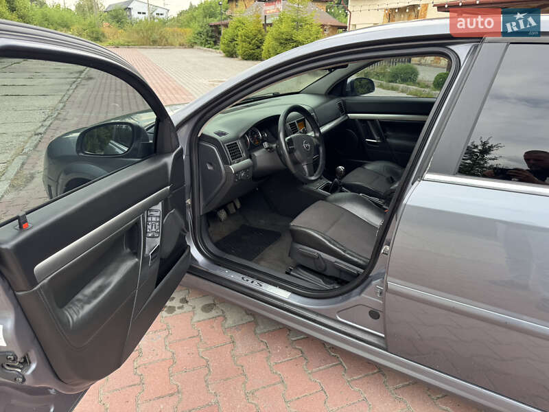Седан Opel Vectra 2004 в Шепетовке
