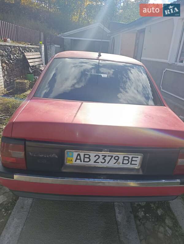 Седан Opel Vectra 1991 в Томашполе фото 3 Седан Opel Vectra 1991 в Томашполе
