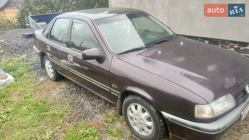 Седан Opel Vectra 1991 в  фото Седан Opel Vectra 1991 в