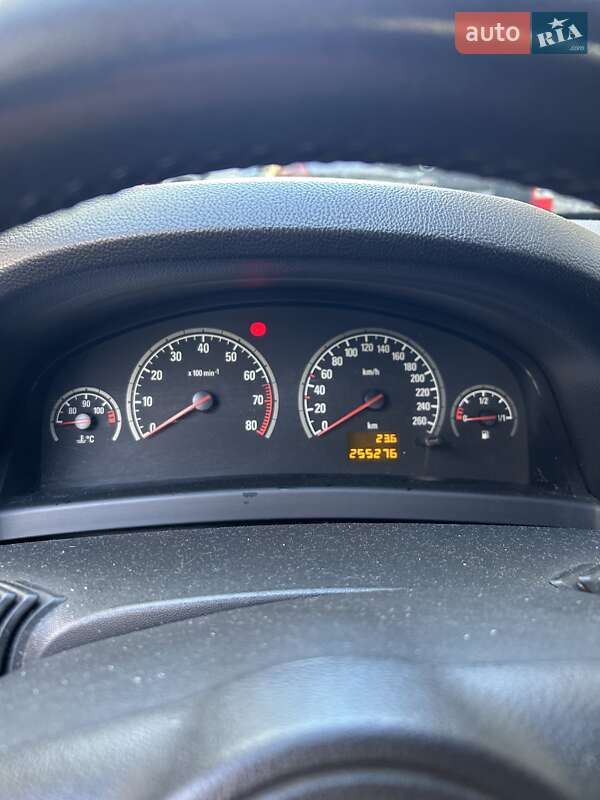Седан Opel Vectra 2006 в Киеве
