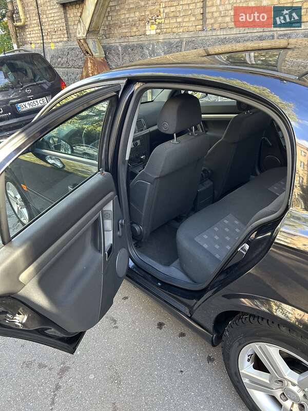 Седан Opel Vectra 2006 в Киеве