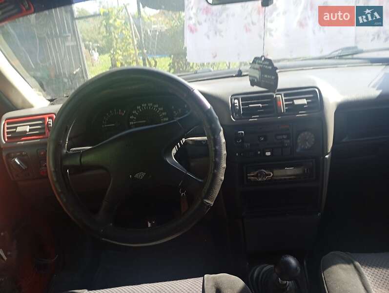 Седан Opel Vectra 1991 в Золочеве