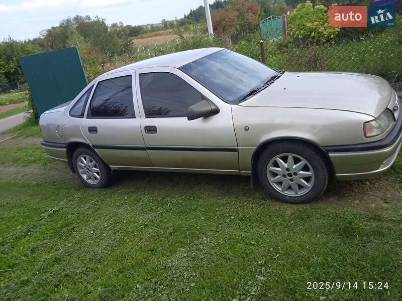 Седан Opel Vectra 1993 в Львове фото Седан Opel Vectra 1993 в Львове