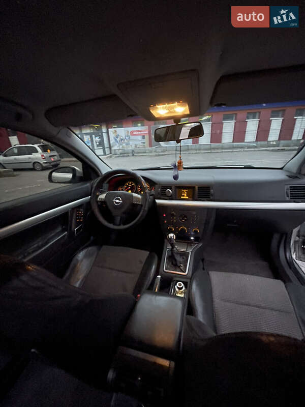 Ліфтбек Opel Vectra 2002 в Кременчуці фото 8 Ліфтбек Opel Vectra 2002 в Кременчуці