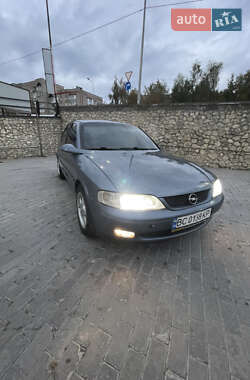 Седан Opel Vectra 1998 в Тернополі