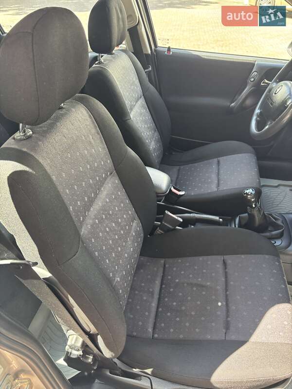 Седан Opel Vectra 2001 в Конотопе фото 13 Седан Opel Vectra 2001 в Конотопе