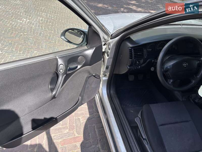 Седан Opel Vectra 2001 в Конотопе фото 24 Седан Opel Vectra 2001 в Конотопе